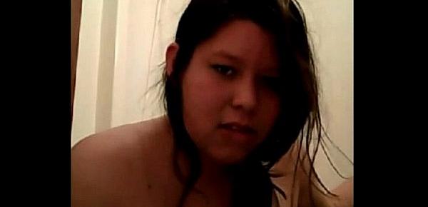  Chubby Teen Showing on Cam
